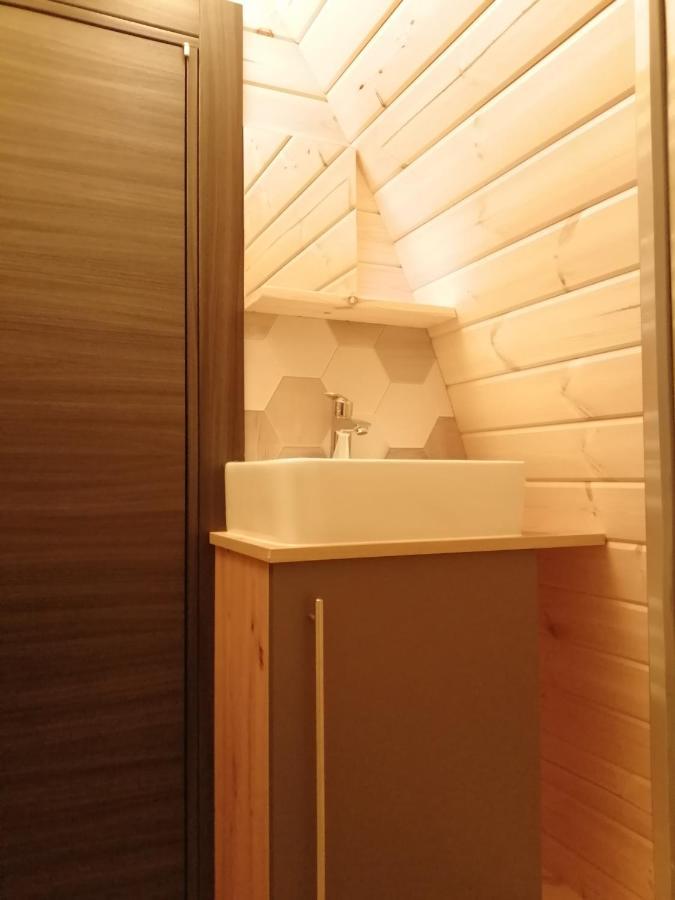 Le Domaine De Pivette Chambre Climatisee Et Insolite Avec Terrasse Privative Avranches Exterior foto